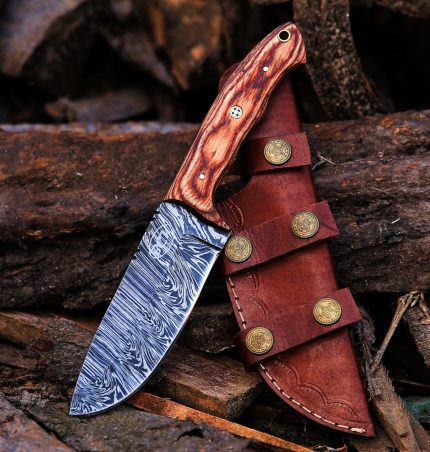 9″ Damascus steel hunting knife with ergonomic grip and brown wood handle.